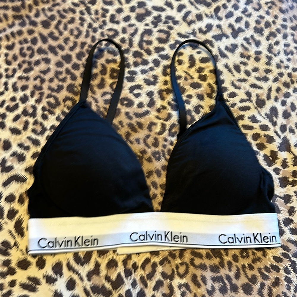 Nwot Calvin Klein triangle bra